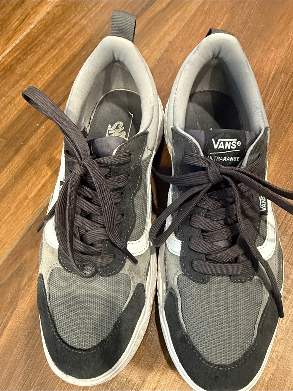 Vans Ultrarange Men’s Gray and Black Sneakers